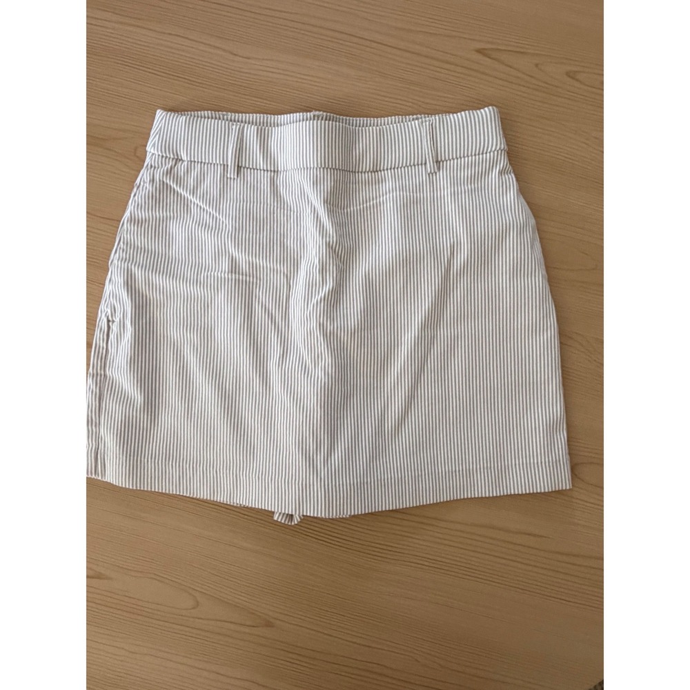 Tan White Pinstripe Skort Size XS Light Academia Clean Girl Aesthetic